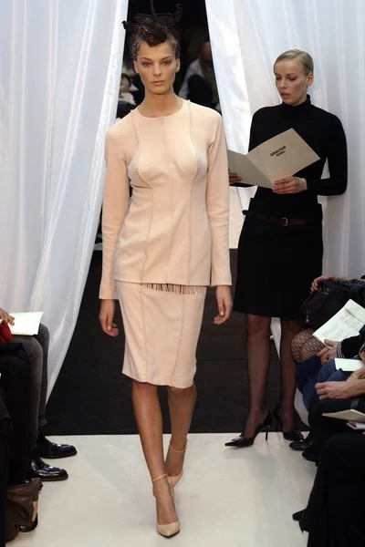 Look 7